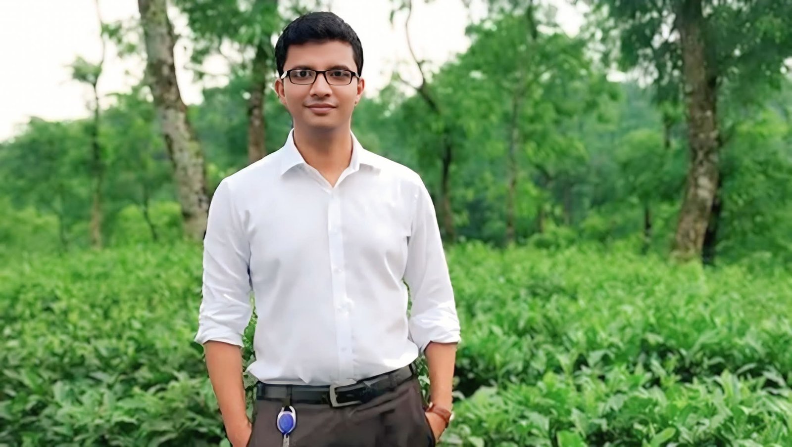 নওগাঁ ২৫০ শয্যা জেনারেল হাসপাতালের সামনে থেকে জুনায়েদ সাকী নামে এক রাজস্ব কর্মকর্তার মরদেহ উদ্ধার করা হয়েছে।